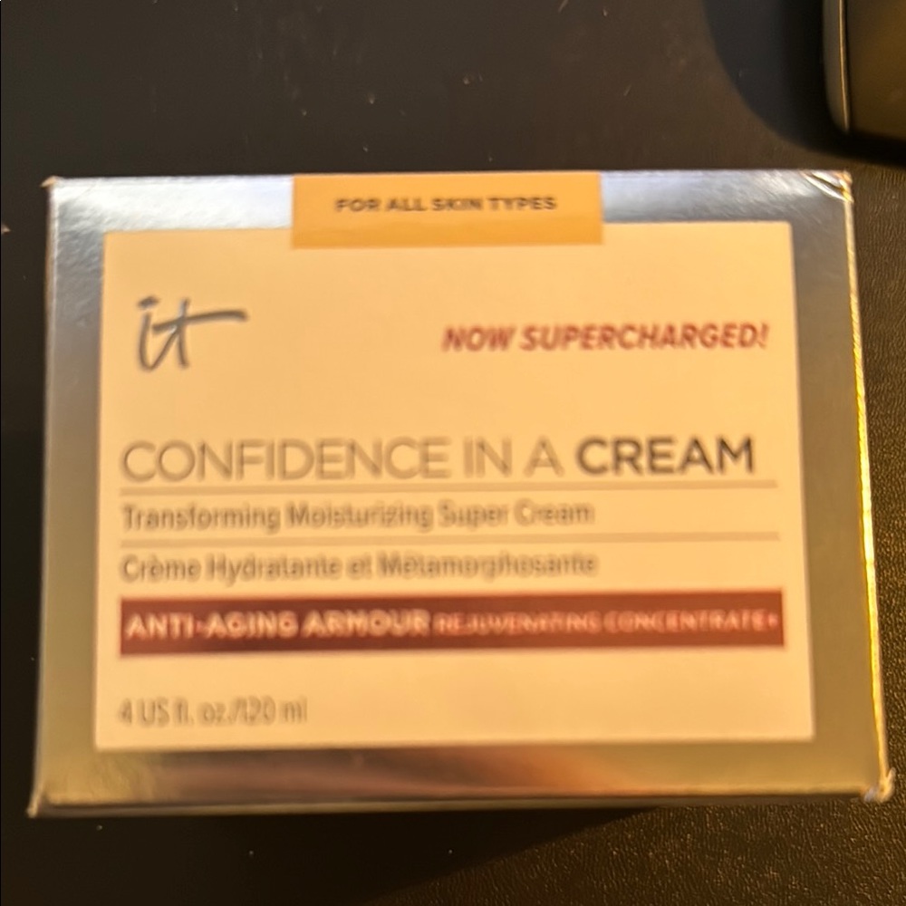 IT Cosmetics Confidence in a Cream Moisturizer